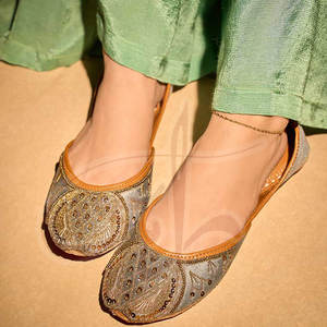 Al por Mayor, Calzado Khussa para Mujer, Tallas Grandes, Ligero, Antideslizante, Parte Superior de Cuero Sintético, Suela Antideslizante, Precio Bajo - Product Image 3