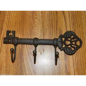Decorative Cast Iron Keyholder Hooks Featuring Vintage Scrollwork & Perfect for Farmhouse Wall-mounted Storage - Product Image 1