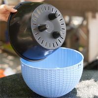 Pot de fleurs suspendu moderne en plastique avec système d'auto-arrosage et trou de drainage, jardinière pour la maison et le jardin