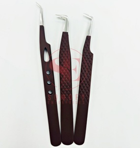 Pinzas de pestañas de volumen profesional de acero inoxidable mate marrón oscuro personalizadas punta redondeada mango de corazón antiestático Etiqueta Privada - Product Image 3