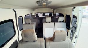 USATO 2024 Toyota Hiace 13 Posti 4x4 4 Cilindri 2.8L 282 CV Diesel Trasmissione Automatica 4WD Guida a Destra - Product Image 3