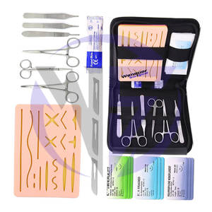 Kit d'entraînement en silicone avec scalpel, ciseaux et instruments de suture, emballage OEM disponible, idéal pour les étudiants en médecine - Product Image 1