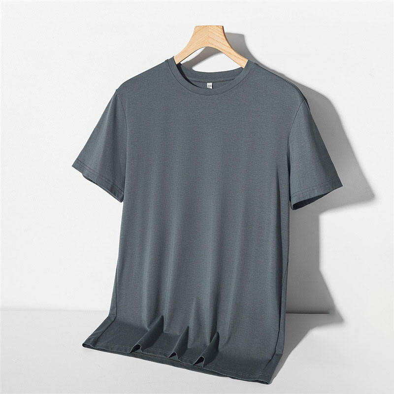 สีเทาเข้ม