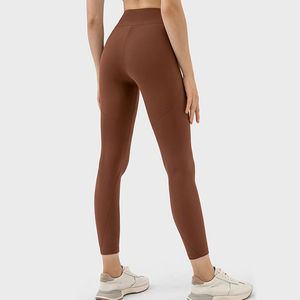 Leggings deportivos con logotipo personalizado para mujer Ropa deportiva sin costuras MOQ bajo con logotipo impreso en la cintura - Product Image 5