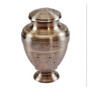 Diseño más vendido y cenizas hechas a mano Urna Artículos funerarios Cremación de urna de latón Hecho a medida con alta calidad - Product Image 4