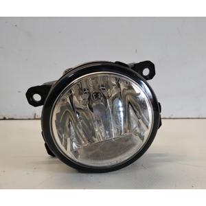 ไฟตัดหมอกหน้าขวา สำหรับรถจี๊ป คอมพาส รุ่น 68353533AA (16>) - Product Image 1