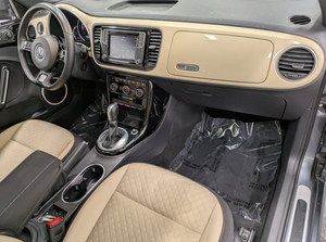 3VWFD7AT7KM702541 2019 Beatl'es 2.0L Turbo Hatchback 4 cylindres automatique, voiture familiale de luxe pour les voyages - Product Image 4