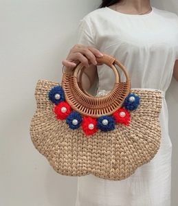 Bolso de Hombro de Jacinto de Agua Hecho a Mano de Primera Calidad, Dos Flores, Cómodo, Duradero, Elegante y Lujoso, Diseño de Flor de Albaricoque Vintage - Product Image 4