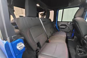 Jeep Wrangler Rubicon AWD Coupé Turbo R18 2023, Bajo Kilometraje, Transmisión Automática, Volante a la Izquierda, Color Oscuro, Funciona con Gasolina - Product Image 2