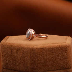 Diamante Natural Sal y Pimienta Oval Rose Cut Halo Ajuste Clásico IGI Certificado Oro Rosa Aniversario Anillo de Compromiso para Mujer - Product Image 2