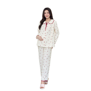 Ensemble de pyjama de maternité en lin à manches longues B2 MUM B869 Motif cœur rouge Bordure rouge Col Peter Pan Doux Léger Respirant - Product Image 1