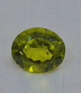 Piedra de corte de peridoto natural, fabricación de piedras preciosas sueltas para joyería, joyería hecha a mano de forma ovalada - Product Image 3