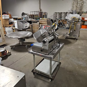 Cortadora de carne Hobart 1712 usada de 0.33 HP de acero inoxidable con carrito, compre una cortadora de carne Hobart 1712 usada - Product Image 1