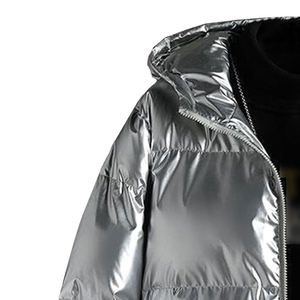 Chaqueta acolchada brillante unisex, peso ligero y ajuste cómodo para material de tela de invierno, MOQ bajo a precio bajo - Product Image 2