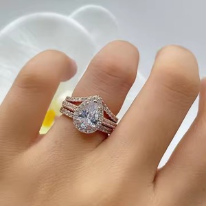 Juego de anillos de boda en forma de lágrima de oro rosa de 14K 2,50 CTW corte de pera diamante cultivado en laboratorio anillo de cóctel de compromiso y promesa Vintage - Product Image 1