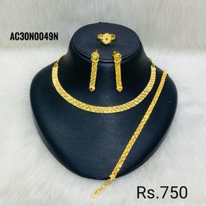 ชุดสร้อยคอแฟชั่นดูไบชุบทอง24K ชุดต่างหูกำไลข้อมือวัสดุทองแดงสำหรับไก่งวงบัลแกเรียเยอรมนี - Product Image 3