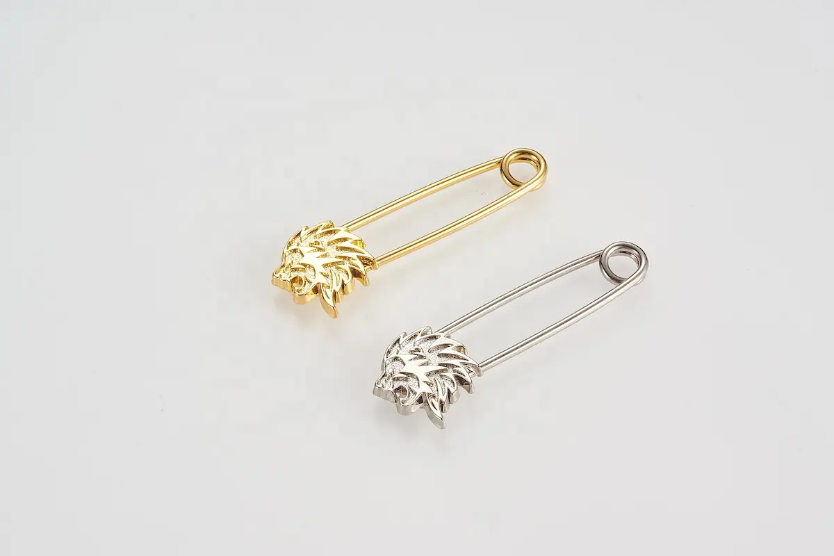 Factory supply safety pin for jewelry making accessories metal decorative custom safety pin brooch charm