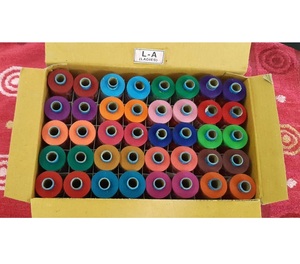 Fil de polyester filé haute résistance Fil de couture industriel durable pour la couture de vêtements et de textiles portables - Product Image 1