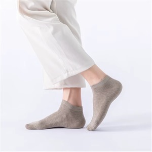 Vente chaude affaires respirant couleur unie unisexe femmes coton équipage coupe basse chaussettes de sport - Product Image 3