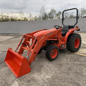Precio de Fábrica, Tractor Usado Kubota M4072 4WD Diésel con Motor de 18 HP, Cabina y Cargador Frontal, Venta de Maquinaria Agrícola - Product Image 6