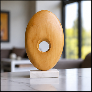 Sculpture ovale abstraite en bois de manguier faite à la main, décoration artistique de table, design minimaliste pour le salon - Product Image 4