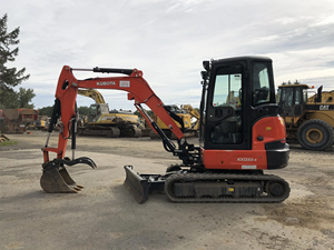 Miniexcavadora Kubota KX033-4 de 3.4 Toneladas con 4 Cucharones, Excavadora Hidráulica Compacta en Venta - Product Image 2