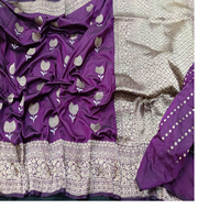 Saris en soie brocart tissé sur mesure dans un assortiment de couleurs uniques avec brocart zari doré idéal pour la revente en couleur rouge vif