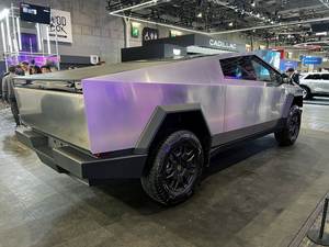 Tesla Cybertruck 2023 Usada en Muy Buen Estado, Garantía OEM de 1 Año - Product Image 2