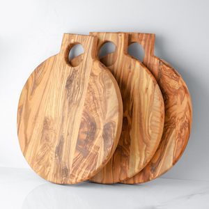 Tabla Redonda de Madera de Olivo con Asa, 28 cm, Tabla para Pizza y Charcutería para Comercio Minorista y Hostelería, Venta al por Mayor - Product Image 4