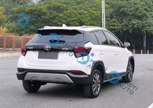 <span class=keywords><strong>2022</strong></span> para <span class=keywords><strong>Yaris</strong></span> L, Auto Compacto con Características Modernas y Rendimiento Eficiente - Product Image 5