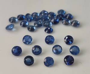 Cianita natural al por mayor 3mm-8mm redondo azul piedra preciosa facetada suelta para la fabricación de joyas color azul - Product Image 4