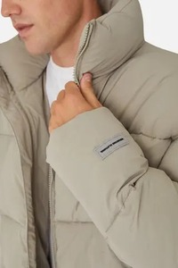 Chaqueta acolchada estampada Gris abajo Moda-adelante Hombres aislados Europeo/EE. UU. OEM Cortavientos Impermeable Todos los colores disponibles - Product Image 6