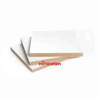 Panneau en mousse co-extrudée à 3 couches WPC de 17 mm 18 mm pour porte de meuble