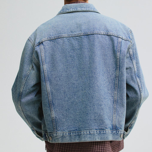 แจ็กเก็ตยีนส์สีฟ้าแบบลำลองแนวสตรีทแจ็กเก็ตยีนส์สีฟ้าสไตล์โอเวอร์ไซส์ออกแบบได้ตามต้องการ - Product Image 2