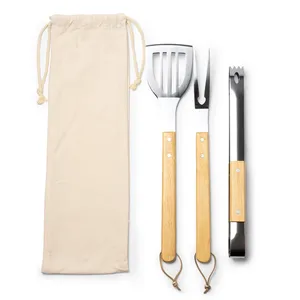 Set Barbecue Personalizzato con Accessori Fantastici per i Tuoi Utensili da BBQ all'Aperto - Product Image 1