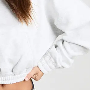 Sweat à capuche pour femme, coupe décontractée, épaules tombantes, style sans effort, manches longues avec poignets côtelés pour une coupe décontractée confortable - Product Image 4