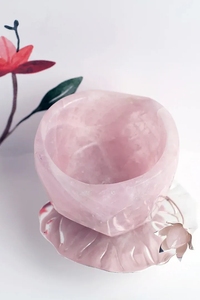 Support décoratif pour bol en quartz rose et argent - Product Image 3