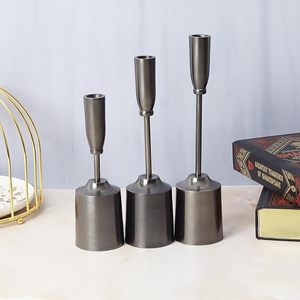 เชิงเทียนเหล็กสีทองสุดสร้างสรรค์สำหรับตกแต่งบ้านที่วางเทียน - Product Image 1