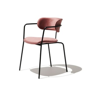 เก้าอี้โซฟาสไตล์โมเดิร์นสีดำกำมะหยี่ด้านบนด้านหลังและขาโลหะสีทองเก้าอี้บ้าน - Product Image 4