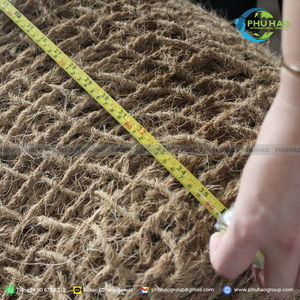 Filet en fibres végétales COIR pour la stabilisation des sols et le soutien de la végétation dans la gestion durable des terres - Product Image 3