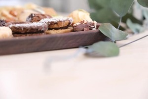 Plateau en bois de style mosquée au design islamique élégant Parfait pour le ramadan Iftar Servant des dattes Fruits secs Bonbons et festifs - Product Image 5