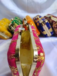 Bolsos de Mano Bordados Surtidos, Bolso de Noche Festivo para Bodas Indias con Marco Metálico y Cadena de Hombro, Bolso de Mano Tipo Clutch - Product Image 2