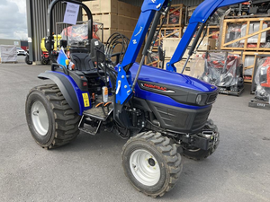 FARMTRAC FT26 HST with front loader bucket | <b>cheap</b> new condition compact tractor 4x4 farmtrac FT 26 Hydrostatic 24HP tractor - Product Image 2