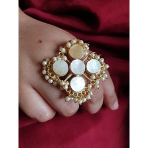 แหวนหินอ็อปสีขาวที่สง่างามปรับได้ทันสมัยลายพลอยทองแดงชุบทองทันสมัย - Product Image 4