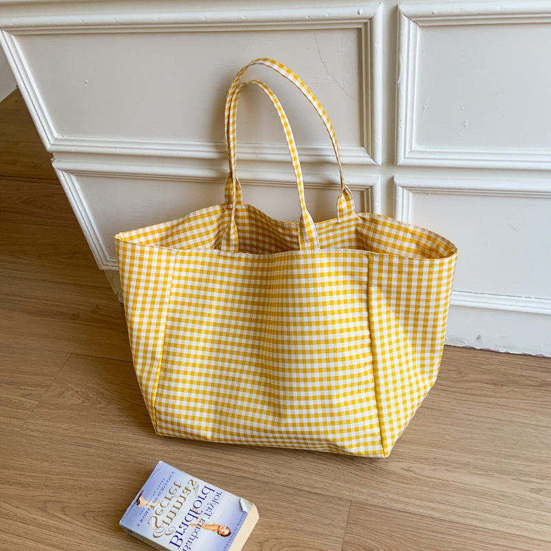 สีเหลือง