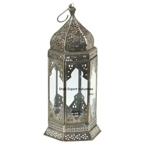 Lanterne à bougie en métal d'excellente conception gris fini avec du verre coloré pour la lanterne suspendue de mariage et de décoration intérieure - Product Image 2