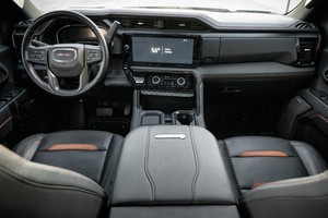 FAST SELLING 2024 G-M-C SI-ER-RA 25-00 K-25-00 AT4 AUTOMATIC TRANSMISSION V8 CYLINDERS - Product Image 4