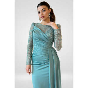 Robe de soirée en satin Celeste Elegance, longueur ras du sol, coupe trapèze, avec taille naturelle, drapé à plusieurs niveaux, décorations en strass et perles - Product Image 2