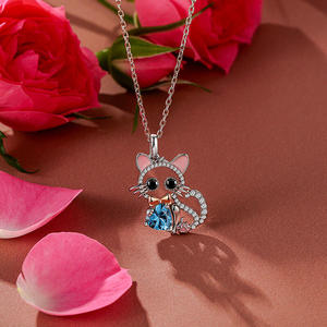 Collier personnalisé Jeulia Hug Me avec pendentif chat creux et cristal de pierre de naissance - Product Image 4