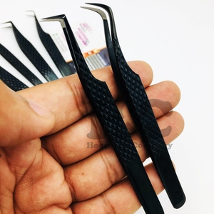 Pinzas negras nuevas Pinzas de extensión de pestañas curvas de acero inoxidable de 90 grados Pinzas de punta de fibra sostenible Mink Low MOQ - Product Image 1